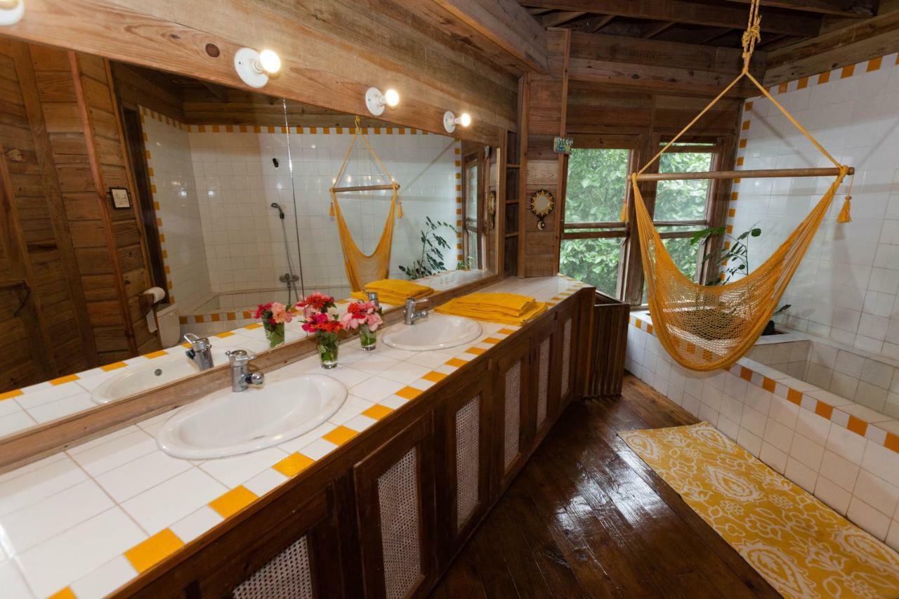 Roatan Bed & Breakfast Apartments West End Extérieur photo